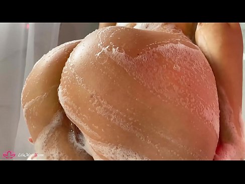 ❤️ UBrunette uphulula amaphambili ePussy ngeVibrator ukuya kwi-Intense Orgasm kwiShower Amanyala asemgangathweni kuthi ❌❤